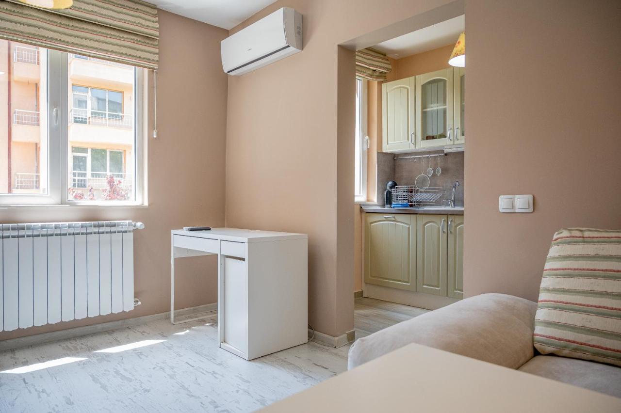 Elegant Spotless Apartment In Sofia Center Kültér fotó