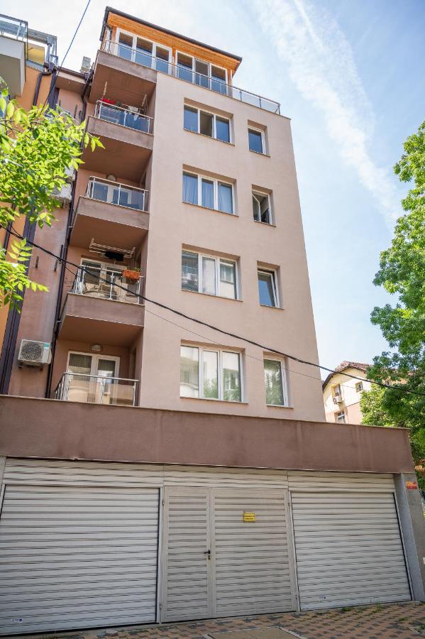 Elegant Spotless Apartment In Sofia Center Kültér fotó